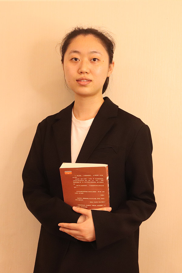 大荔梁艺 本科学历，优秀班主任